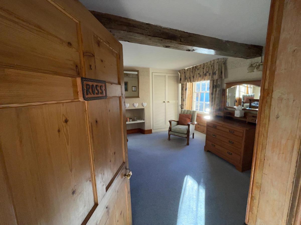 Norton House Bed & Breakfast & Cottages Whitchurch  エクステリア 写真