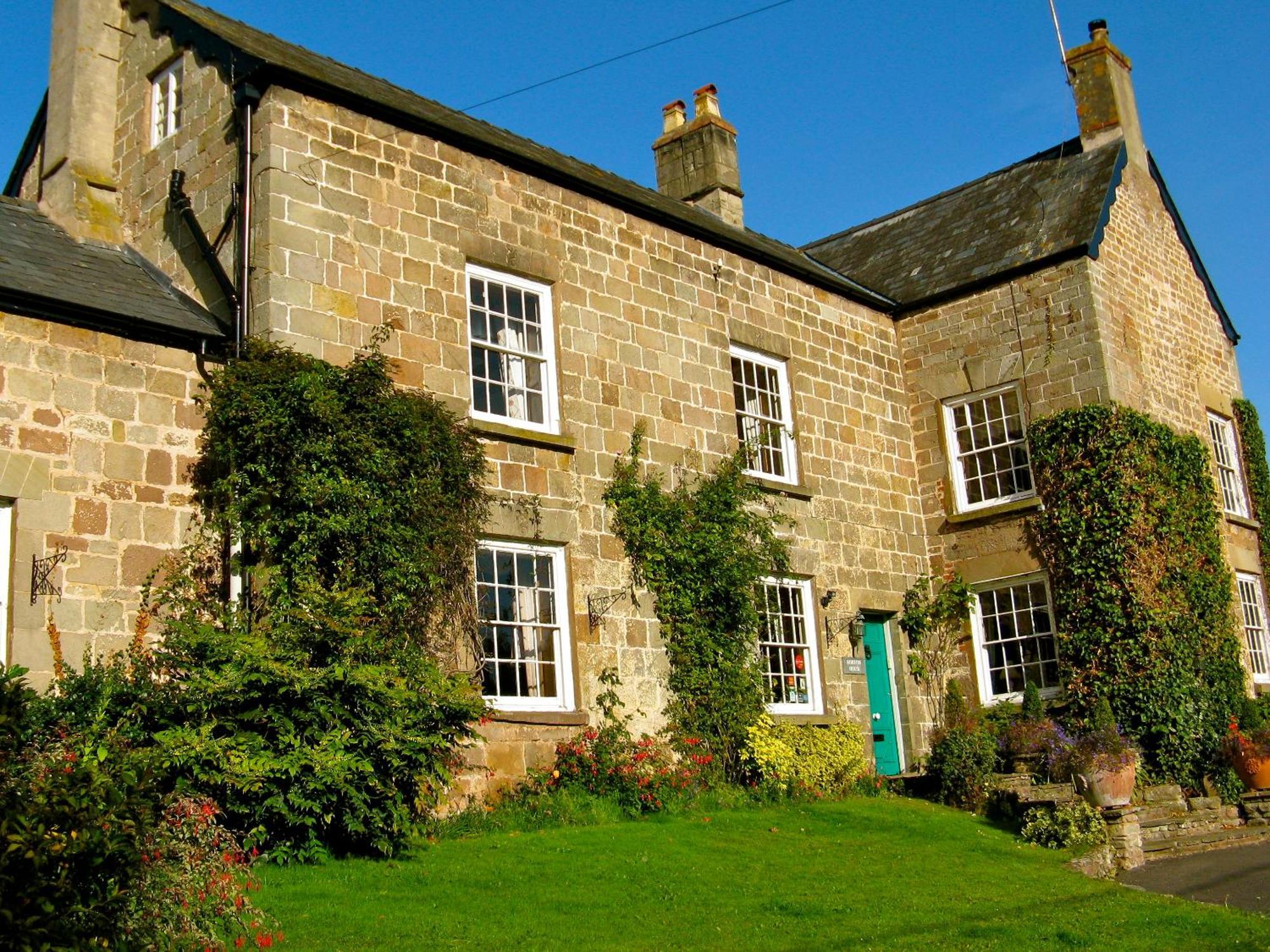 Norton House Bed & Breakfast & Cottages Whitchurch  エクステリア 写真